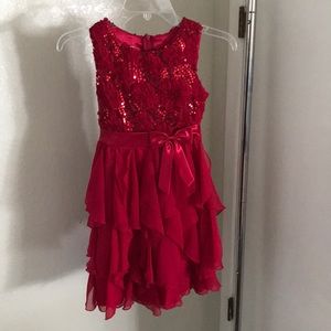 Beautiful girls size 8 dress from Dillard’s.